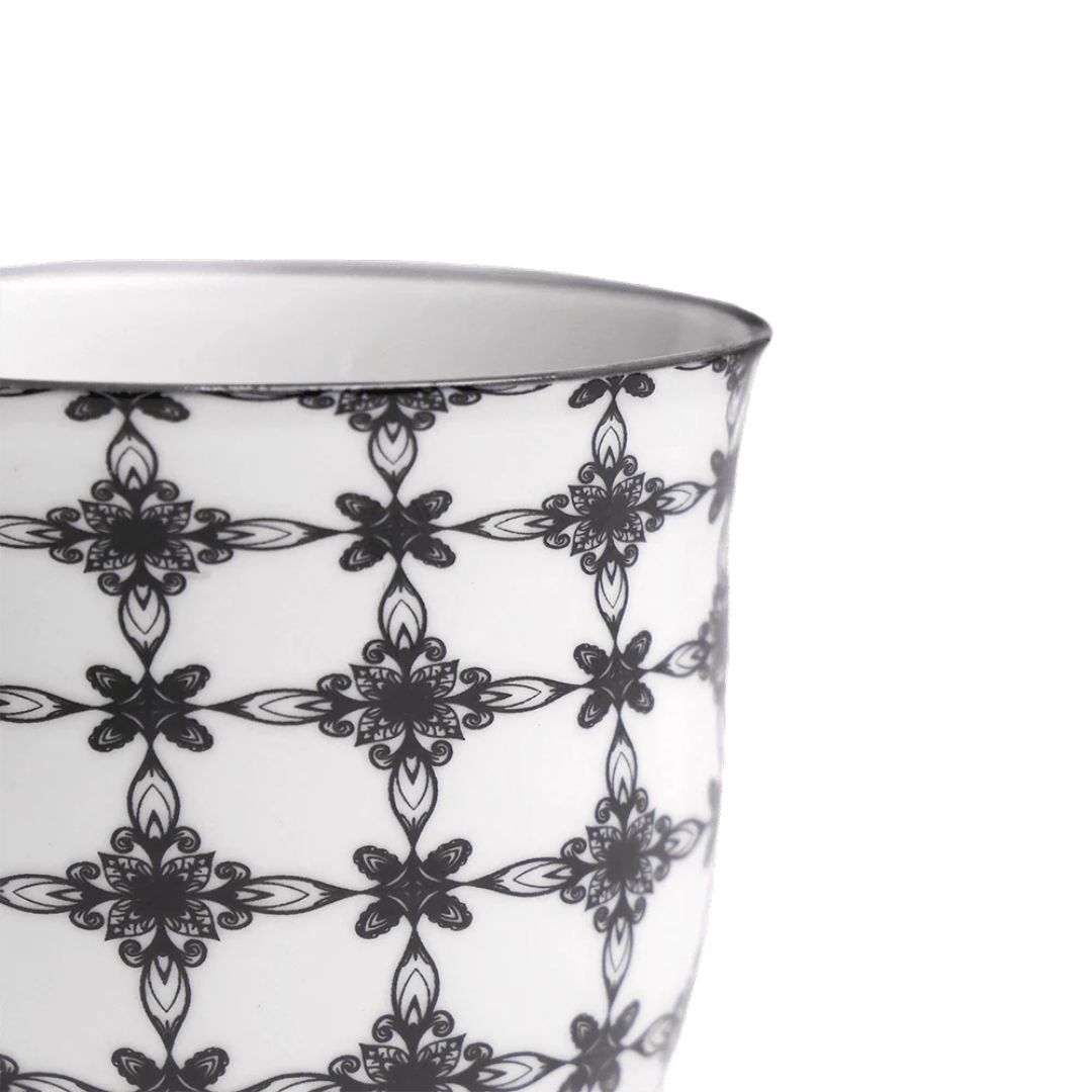 Liberte Porcelain Pot and Saucer Set – Black Stars – 3.25″